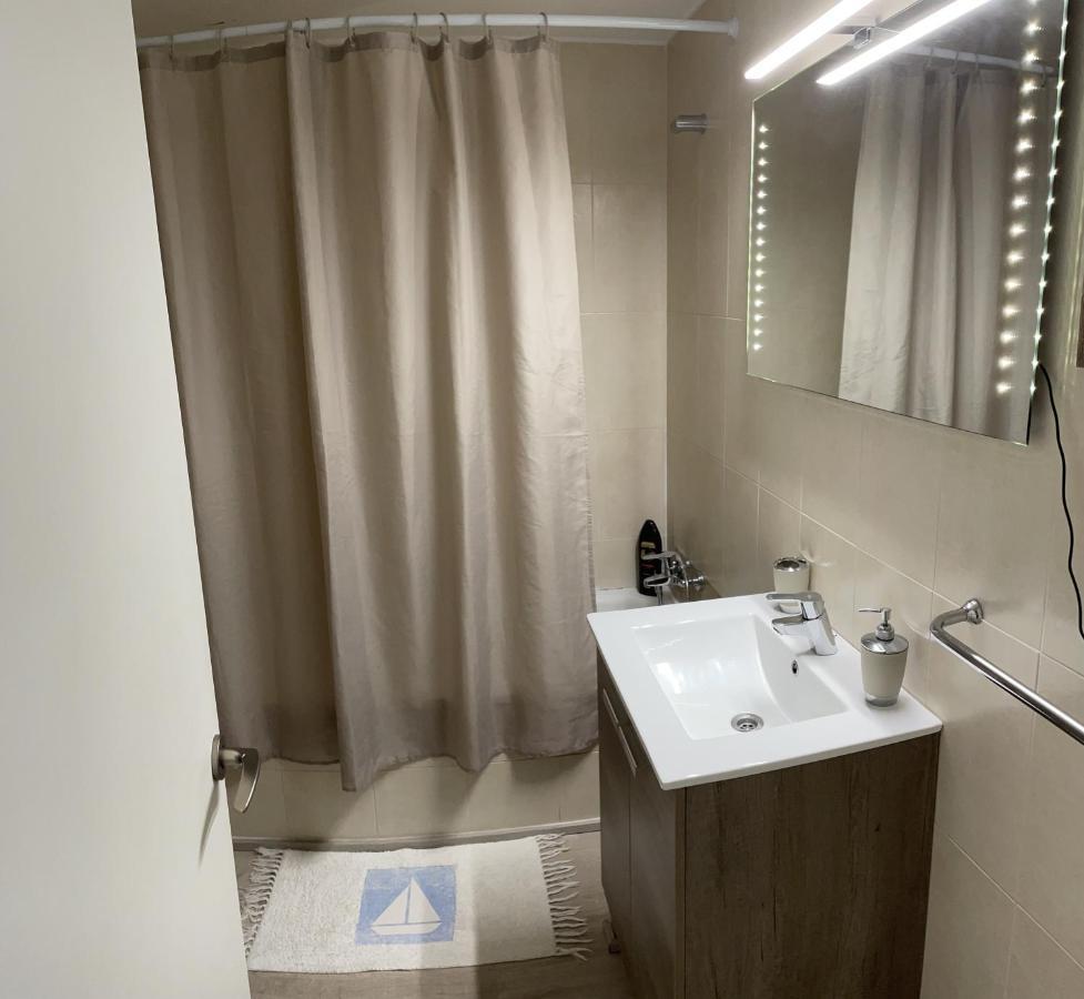 Apartament Grifeu Llança Buitenkant foto