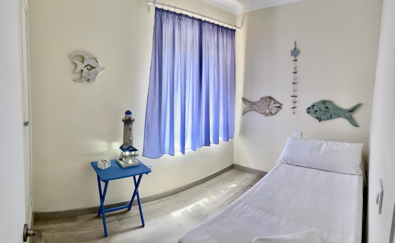 Apartament Grifeu Llança Buitenkant foto